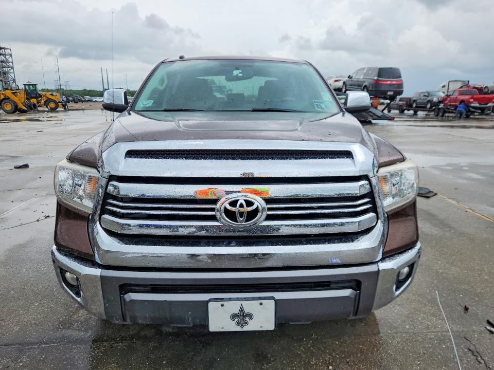 57408556 :رقم المزاد ، 5TFGW5F18HX227594 vin ، 2017 Toyota Tundra مزاد بيع