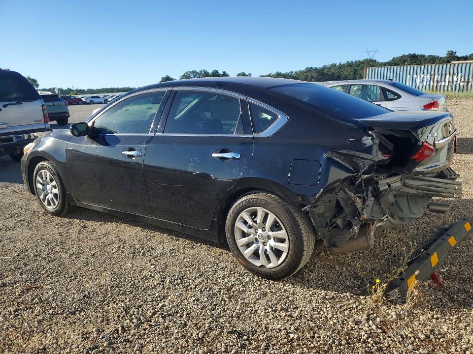 2017 Nissan Altima მანქანა იყიდება აუქციონზე, vin: 1N4AL3AP5HC296724, აუქციონის ნომერი: 57038036