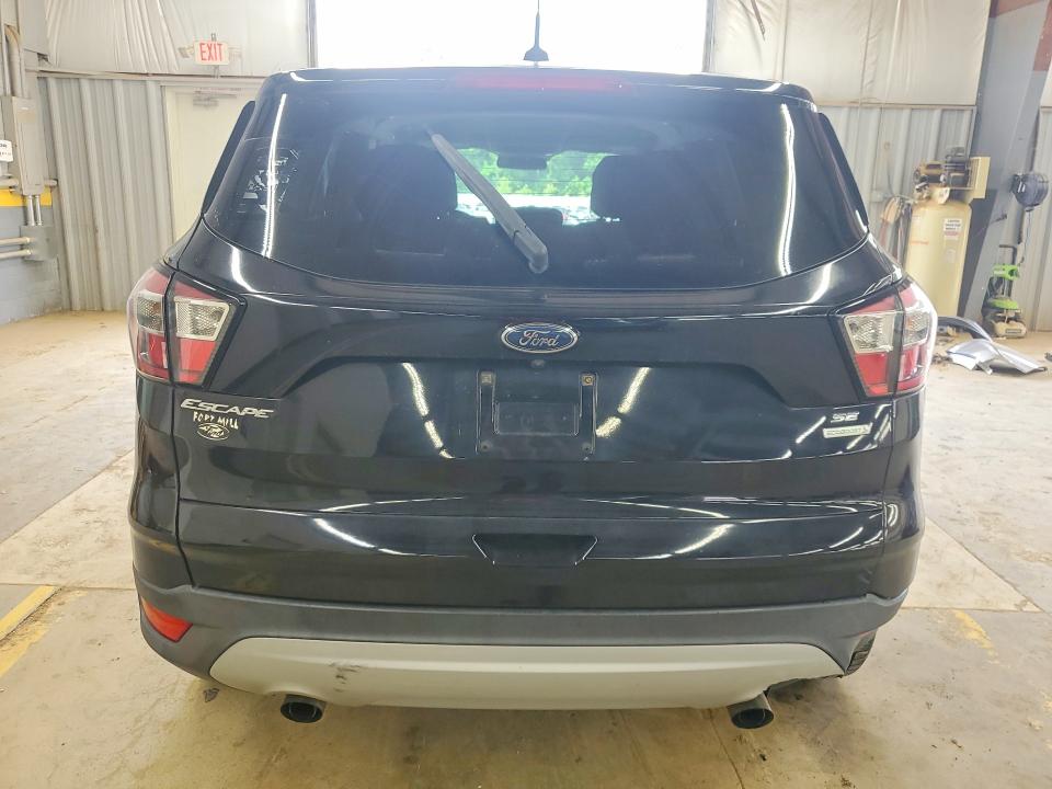 2017 Ford Escape მანქანა იყიდება აუქციონზე, vin: 1FMCU0GD7HUC07253, აუქციონის ნომერი: 56545766