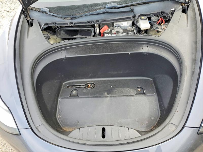 58085666 :رقم المزاد ، 5YJ3E1EA5KF407662 vin ، 2019 Tesla 3 مزاد بيع
