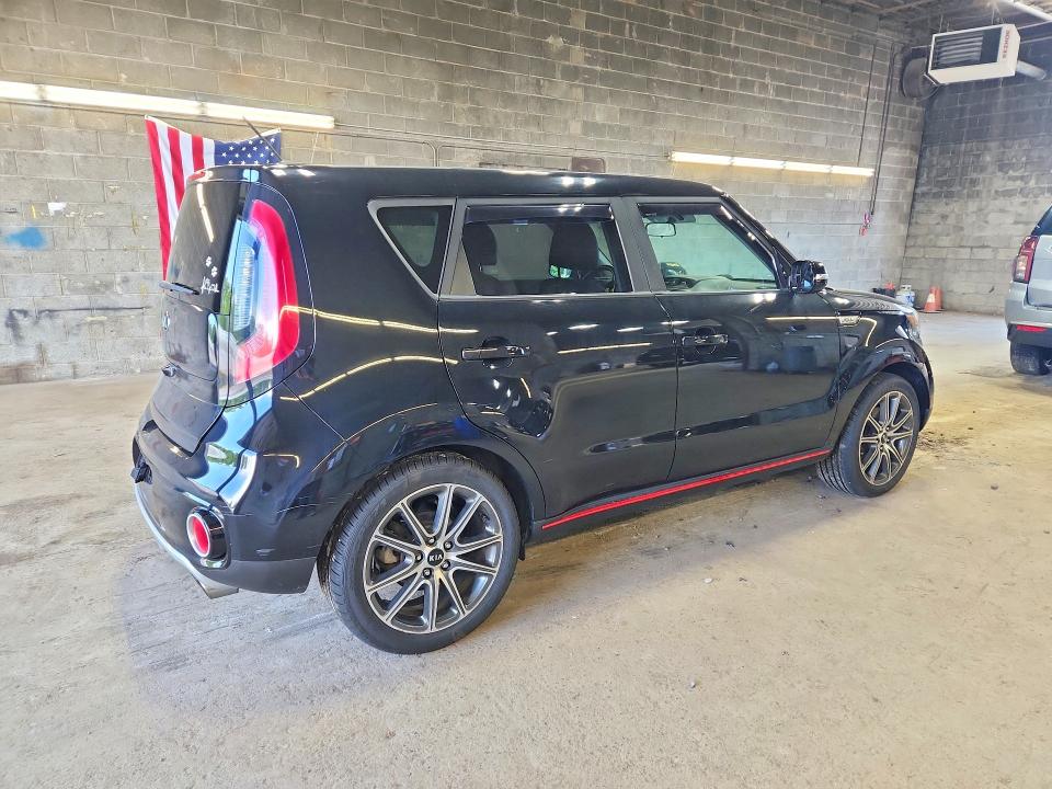 2017 Kia Soul მანქანა იყიდება აუქციონზე, vin: KNDJX3AAXH7495786, აუქციონის ნომერი: 58189836