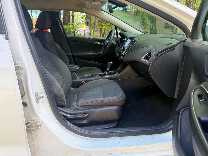 2018 Chevrolet Cruze მანქანა იყიდება აუქციონზე, vin: 1G1BE5SM8J7234167, აუქციონის ნომერი: 56147646