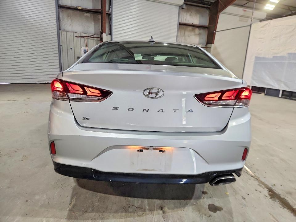 55834146 :رقم المزاد ، 5NPE24AF1JH715190 vin ، 2018 Hyundai Sonata مزاد بيع