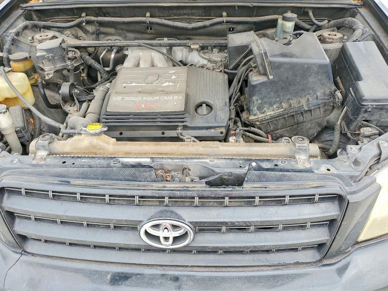 56069166 :رقم المزاد ، JTEGF21A620045071 vin ، 2002 Toyota Highlander مزاد بيع