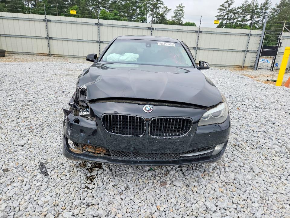 2011 Bmw 550 მანქანა იყიდება აუქციონზე, vin: WBAFR9C52BC270258, აუქციონის ნომერი: 55415436