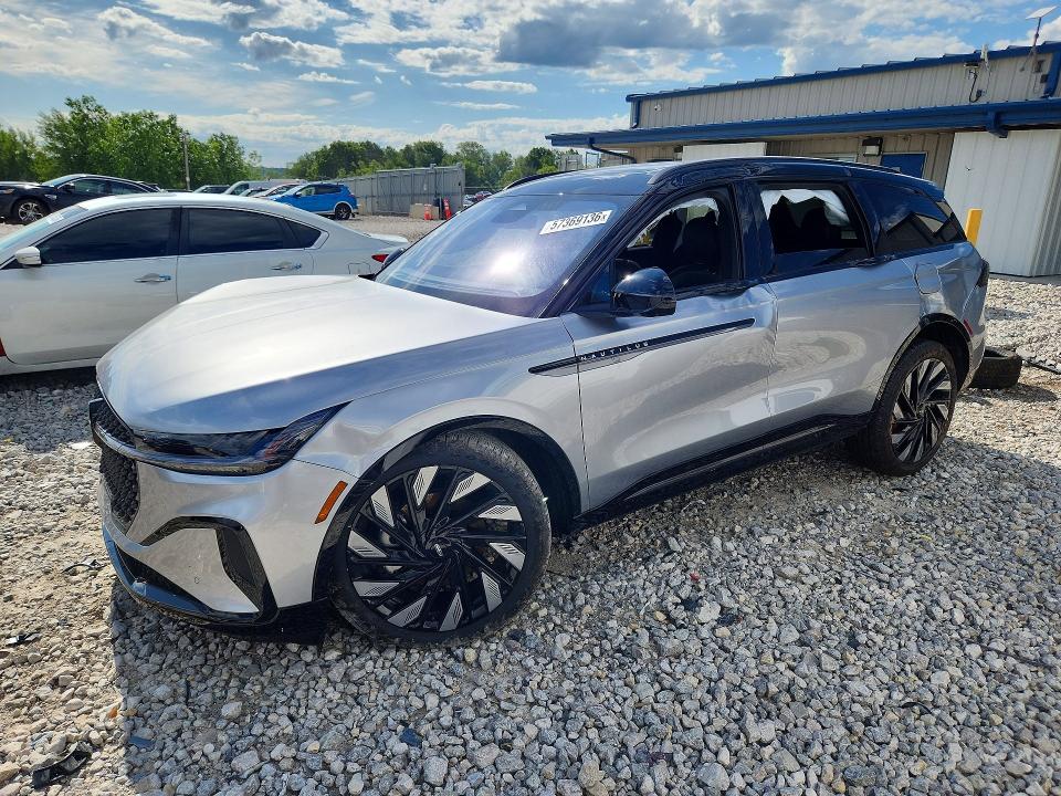Продажа на аукционе авто 2025 Lincoln Nautilus, vin: 5LMPJ8K49SJ913369, номер лота: 57369136