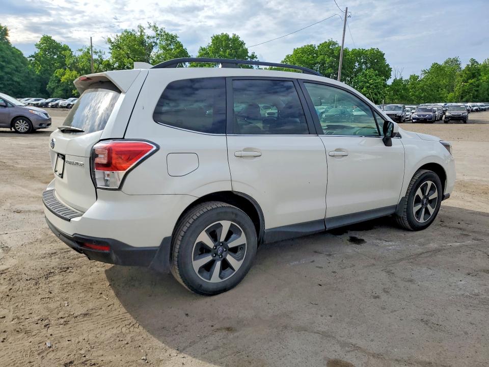 Продажа на аукционе авто 2018 Subaru Forester, vin: JF2SJARCXJH502236, номер лота: 57327836