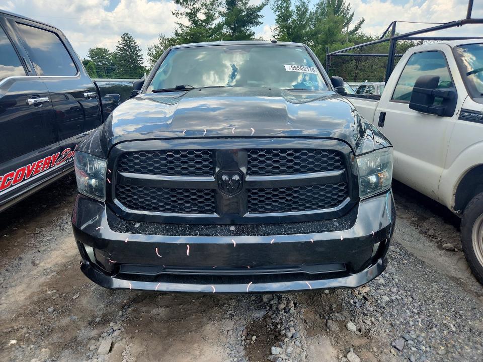 56562176 :رقم المزاد ، 3C6RR7KT4FG676265 vin ، 2015 Ram 1500 مزاد بيع