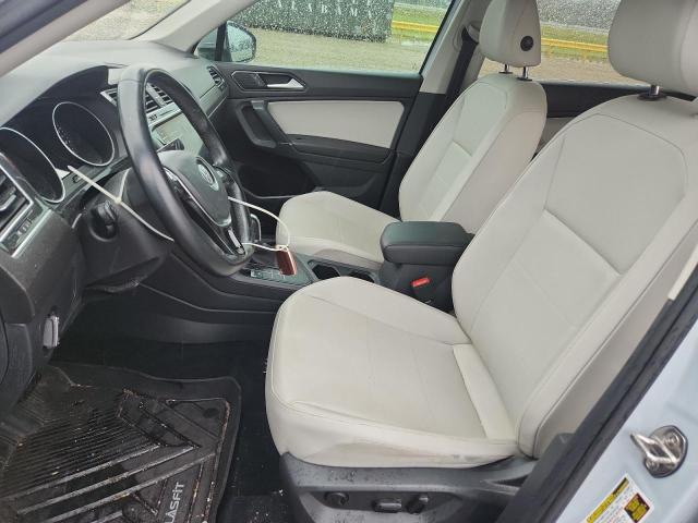 57698896 :رقم المزاد ، 3VV3B7AX6JM200084 vin ، 2018 Volkswagen Tiguan مزاد بيع