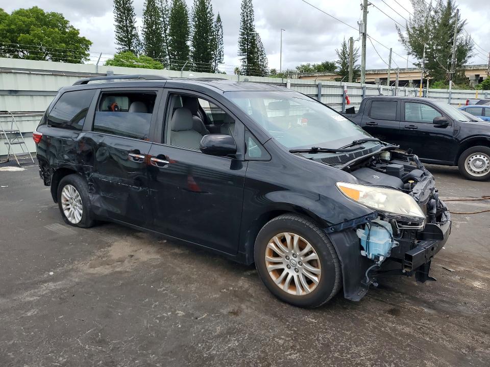 Продаж на аукціоні авто 2015 Toyota Sienna, vin: 5TDYK3DC5FS689915, номер лоту: 56131356