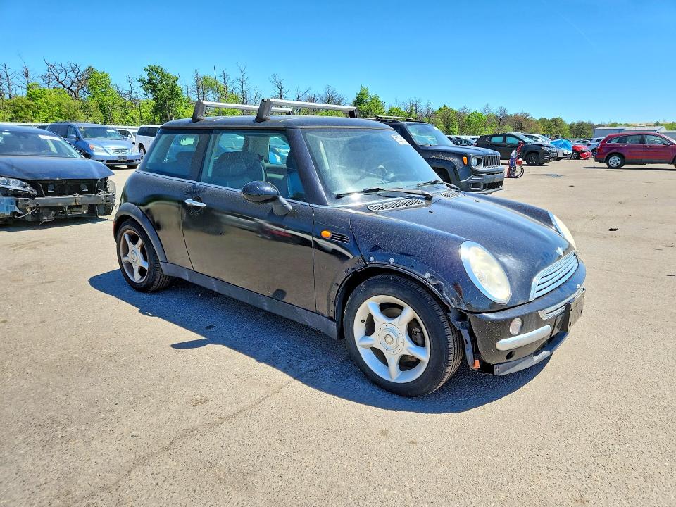 2003 Mini Cooper მანქანა იყიდება აუქციონზე, vin: WMWRC33483TE18548, აუქციონის ნომერი: 55991816