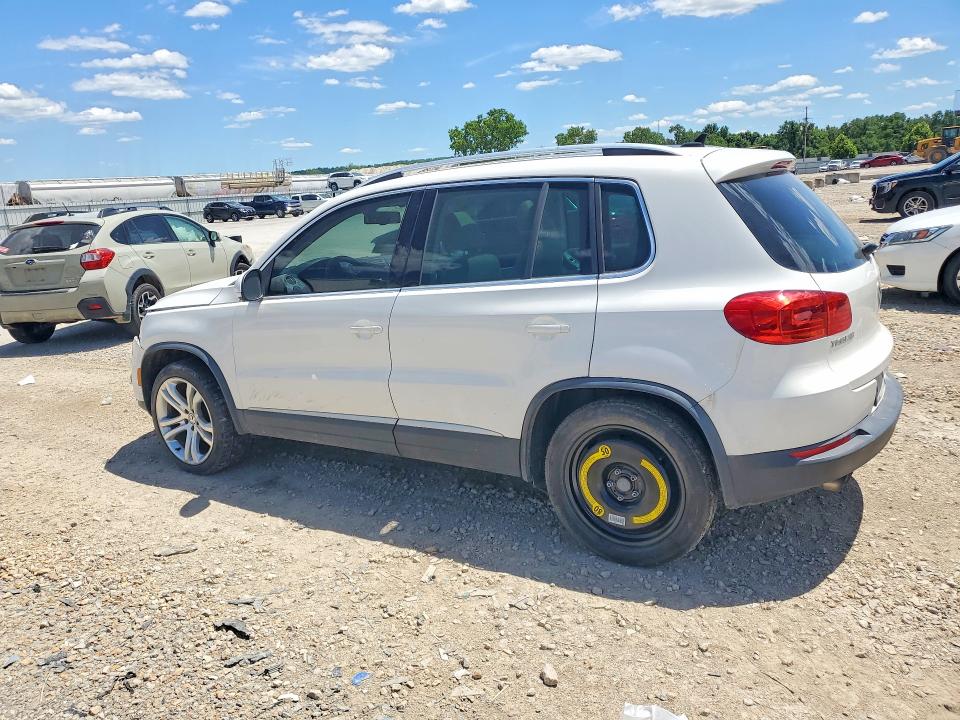 57558426 :رقم المزاد ، WVGAV7AX8CW546486 vin ، 2012 Volkswagen Tiguan مزاد بيع