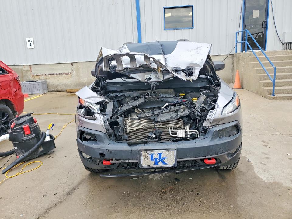 Продаж на аукціоні авто 2018 Jeep Cherokee, vin: 1C4PJMBB4JD559448, номер лоту: 56165796