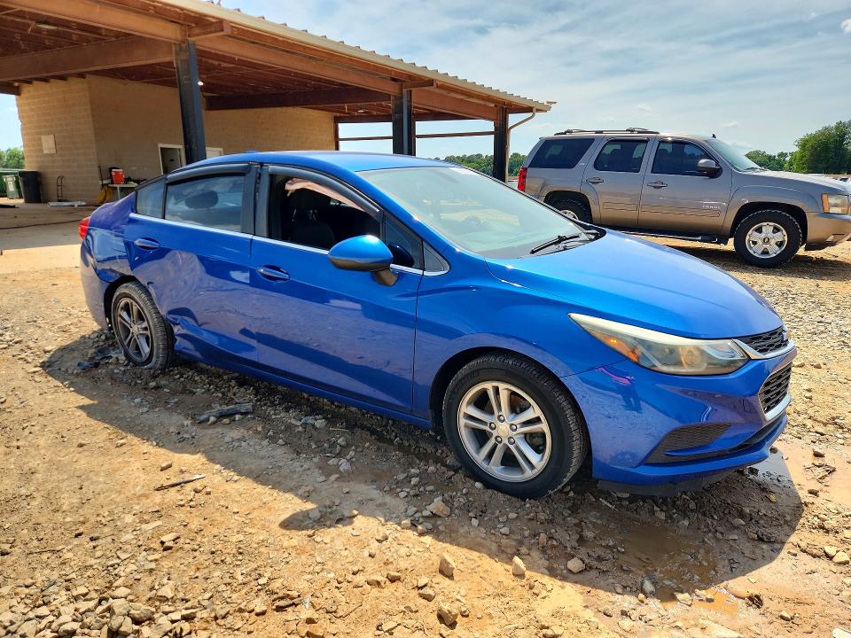 Продажа на аукционе авто 2017 Chevrolet Cruze, vin: 3G1BE5SM7HS561719, номер лота: 55996826