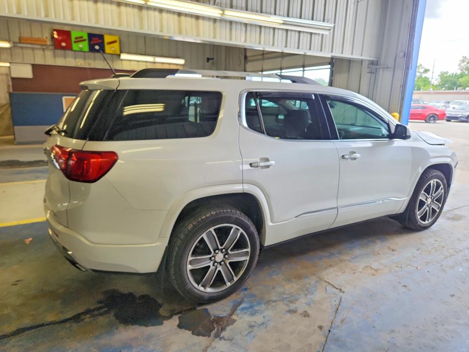 58277696 :رقم المزاد ، 1GKKNXLS3HZ137851 vin ، 2017 Gmc Acadia مزاد بيع