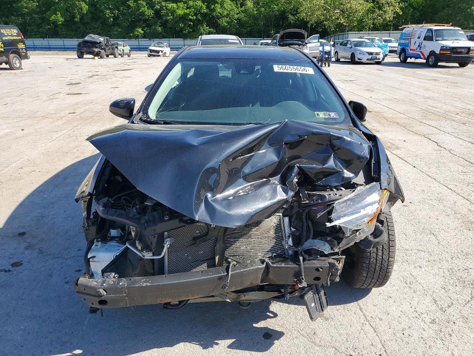 56055656 :رقم المزاد ، 2T1BURHEXHC960073 vin ، 2017 Toyota Corolla مزاد بيع