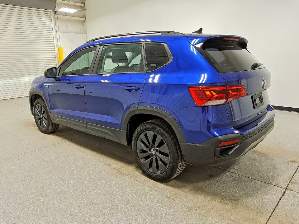56507946 :رقم المزاد ، 3VVDX7B25NM033814 vin ، 2022 Volkswagen Taos مزاد بيع