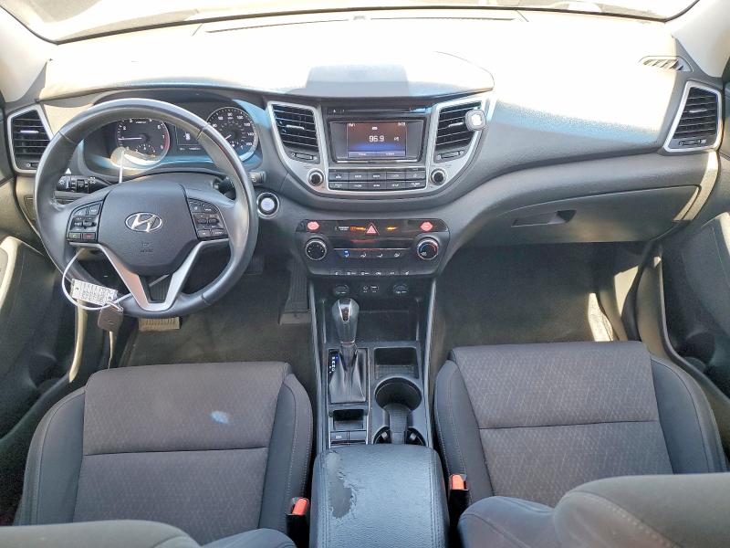 56892366 :رقم المزاد ، KM8J33A28HU390696 vin ، 2017 Hyundai Tucson مزاد بيع