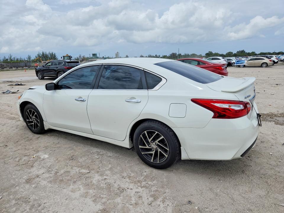 Продажа на аукционе авто 2017 Nissan Altima, vin: 1N4AL3AP7HN325743, номер лота: 55555446