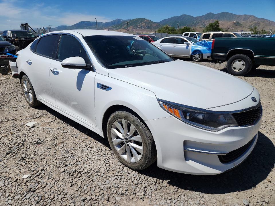 Продажа на аукционе авто 2017 Kia Optima, vin: 5XXGT4L34HG121059, номер лота: 55028456