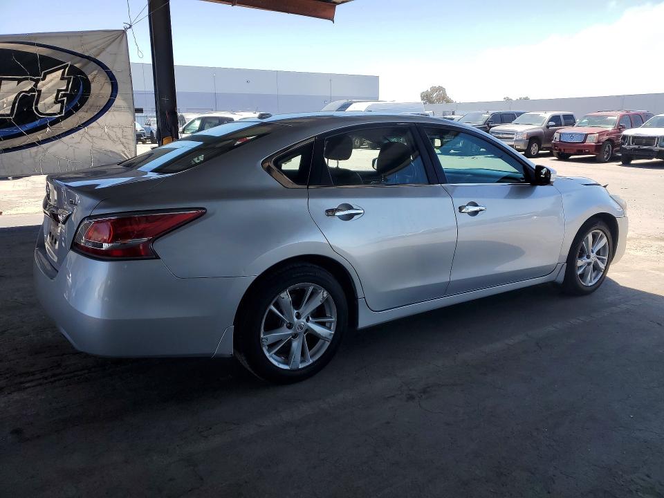 Продаж на аукціоні авто 2015 Nissan Altima, vin: 1N4AL3APXFN360371, номер лоту: 58924026