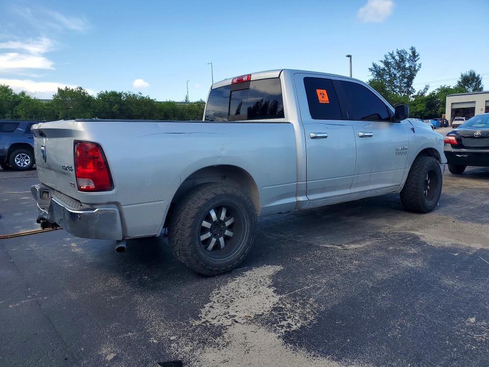 58235246 :رقم المزاد ، 1C6RR7GG4JS300632 vin ، 2018 Ram 1500 مزاد بيع