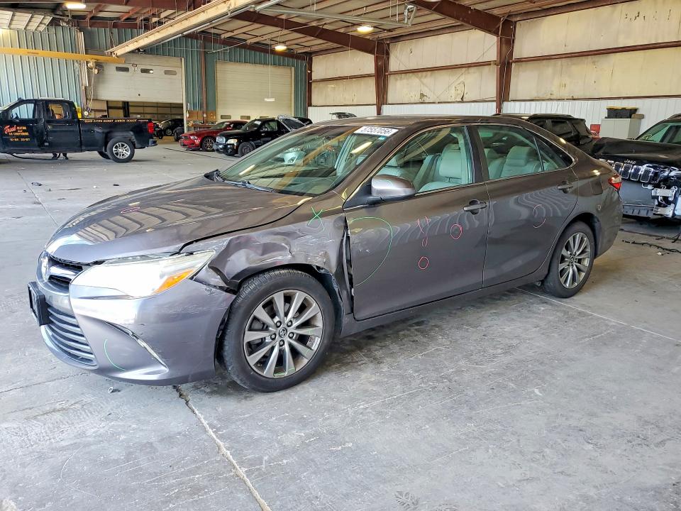 Aukcja sprzedaży 2015 Toyota Camry, vin: 4T4BF1FK7FR452794, numer aukcji: 57557056