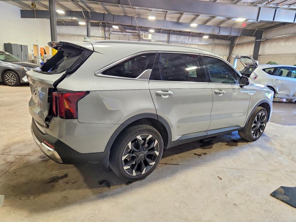 Продажа на аукционе авто 2025 Kia Sorento, vin: 5XYRHDJF3SG356157, номер лота: 55852596