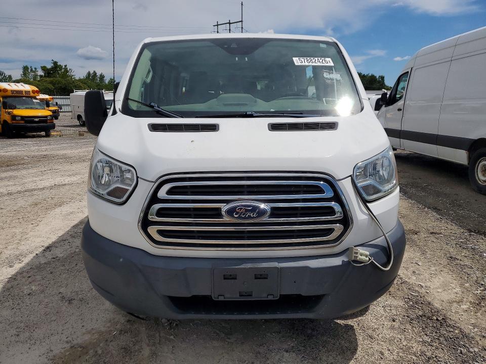 57882426 :رقم المزاد ، 1FBZX2ZM9HKA55765 vin ، 2017 Ford Transit مزاد بيع