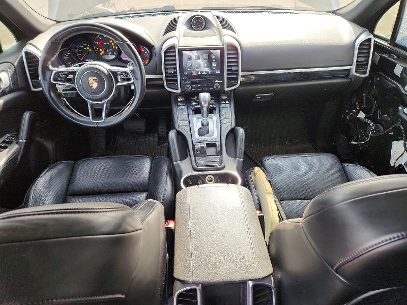 55273426 :رقم المزاد ، WP1AA2A29HKA90163 vin ، 2017 Porsche Cayenne مزاد بيع