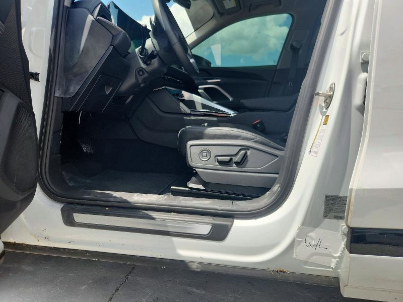 55767946 :رقم المزاد ، WA11AAGU1S2025555 vin ، 2025 Audi Q5 مزاد بيع