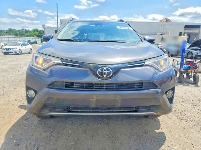 Продаж на аукціоні авто 2017 Toyota Rav4, vin: JTMRFREV9HJ121971, номер лоту: 56261936