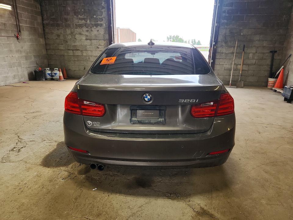 2015 Bmw 328 მანქანა იყიდება აუქციონზე, vin: WBA3A5G53FNP34813, აუქციონის ნომერი: 56767106
