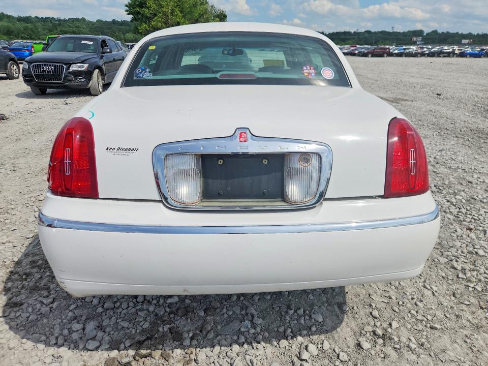 Aukcja sprzedaży 2001 Lincoln Town Car, vin: 1LNHM82W01Y680181, numer aukcji: 56104406