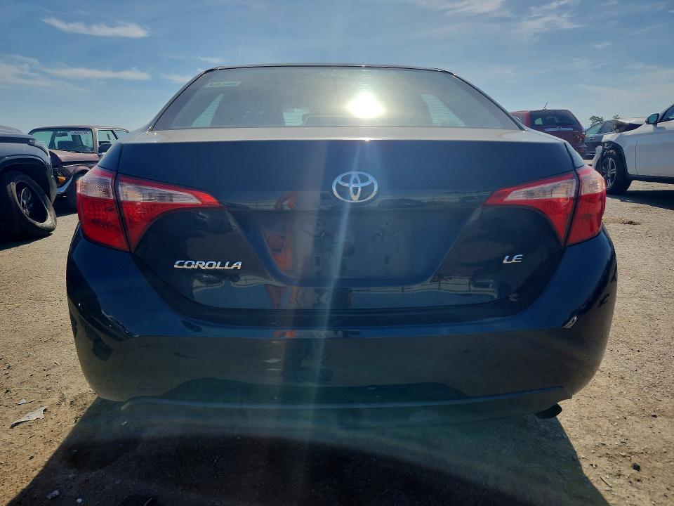 2018 Toyota Corolla მანქანა იყიდება აუქციონზე, vin: 2T1BURHE5JC994377, აუქციონის ნომერი: 56344056