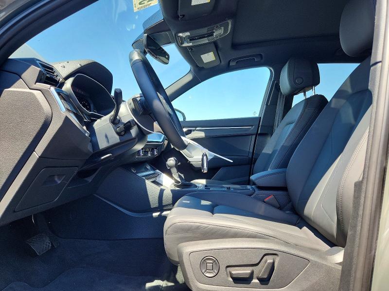 57241556 :رقم المزاد ، WA1DECF38S1087157 vin ، 2025 Audi Q3 مزاد بيع