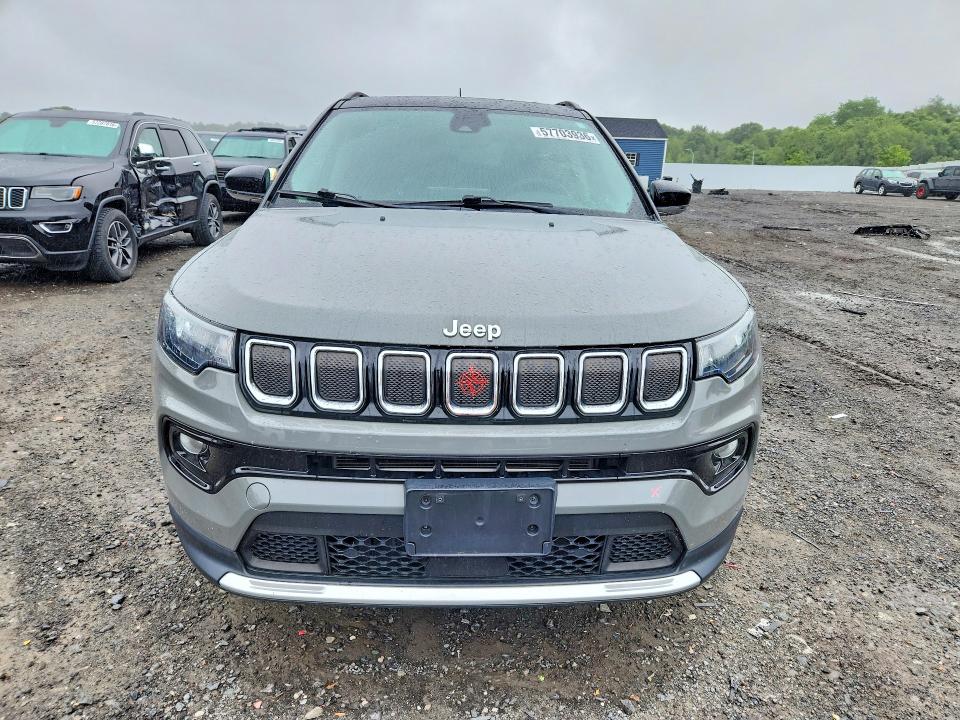 57703936 :رقم المزاد ، 3C4NJDCB2NT111702 vin ، 2022 Jeep Compass مزاد بيع
