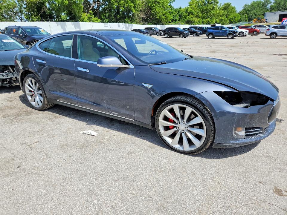 Продажа на аукционе авто 2015 Tesla Model S, vin: 5YJSA1H28FFP77750, номер лота: 59136926