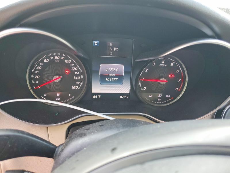 56251326 :رقم المزاد ، WDDWF4KB8HR215055 vin ، 2017 Mercedes-benz C مزاد بيع