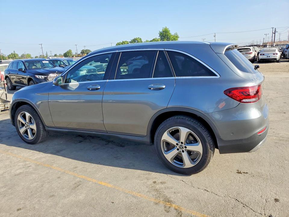 56832226 :رقم المزاد ، W1N0G8DB2NV350271 vin ، 2022 Mercedes-benz Glc مزاد بيع