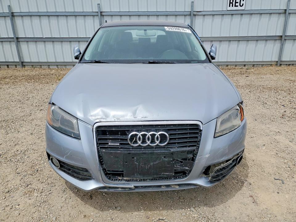 Продажа на аукционе авто 2013 Audi A3, vin: WAUMFAFM3DA028887, номер лота: 59299616