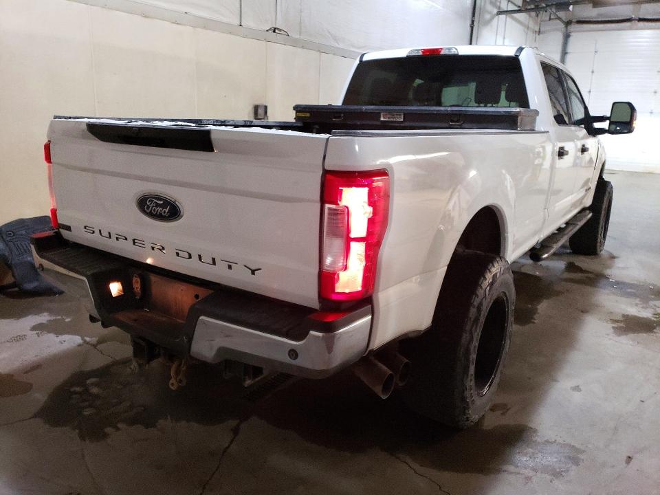 Продажа на аукционе авто 2017 Ford F350, vin: 1FT8W3BT2HEE37989, номер лота: 55805806