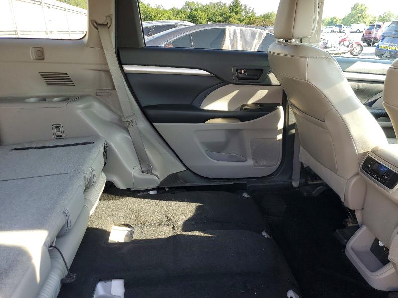 2015 Toyota Highlander მანქანა იყიდება აუქციონზე, vin: 5TDBKRFH3FS164983, აუქციონის ნომერი: 59258486