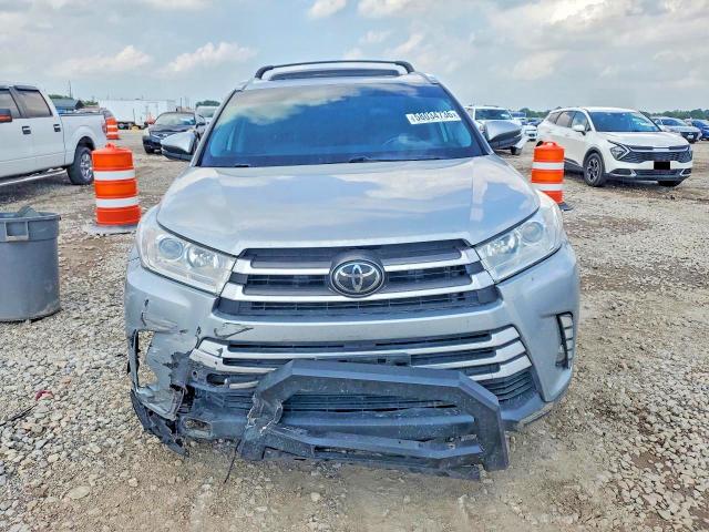 58034736 :رقم المزاد ، 5TDJZRFH0KS928323 vin ، 2019 Toyota Highlander مزاد بيع
