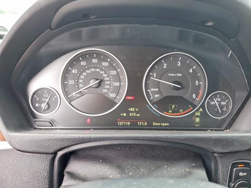 2015 Bmw 328 მანქანა იყიდება აუქციონზე, vin: WBA3D3C5XFK157541, აუქციონის ნომერი: 57902116