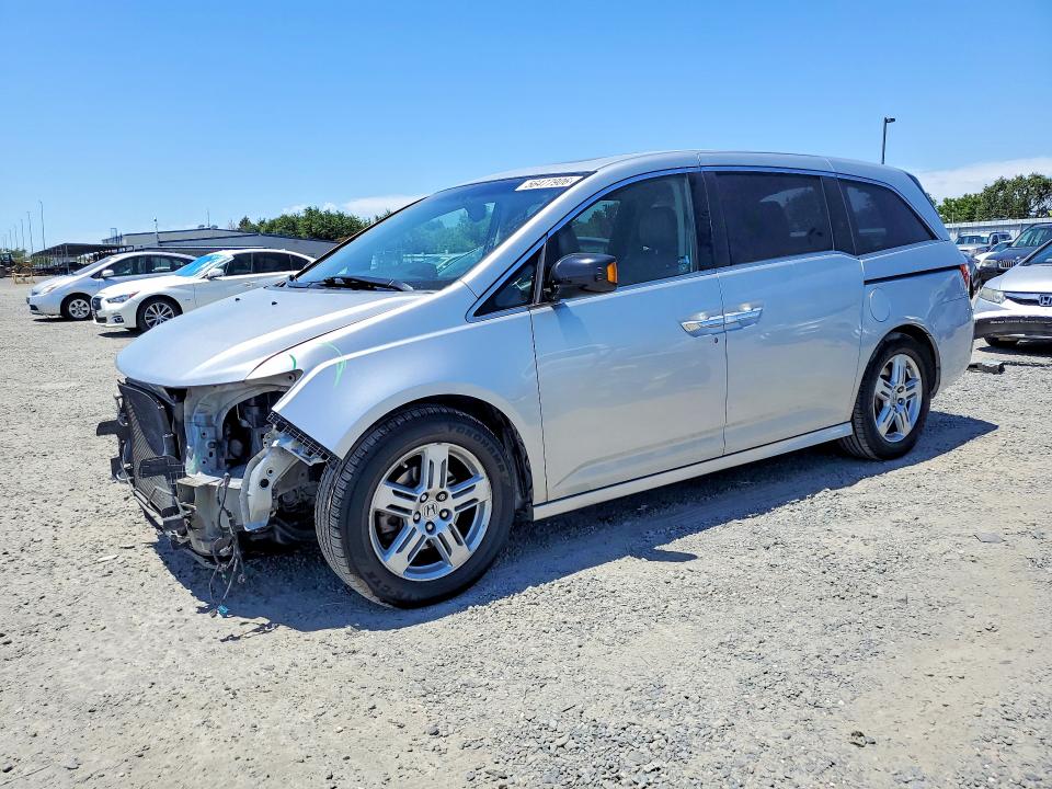 56477906 :رقم المزاد ، 5FNRL5H90BB013981 vin ، 2011 Honda Odyssey مزاد بيع