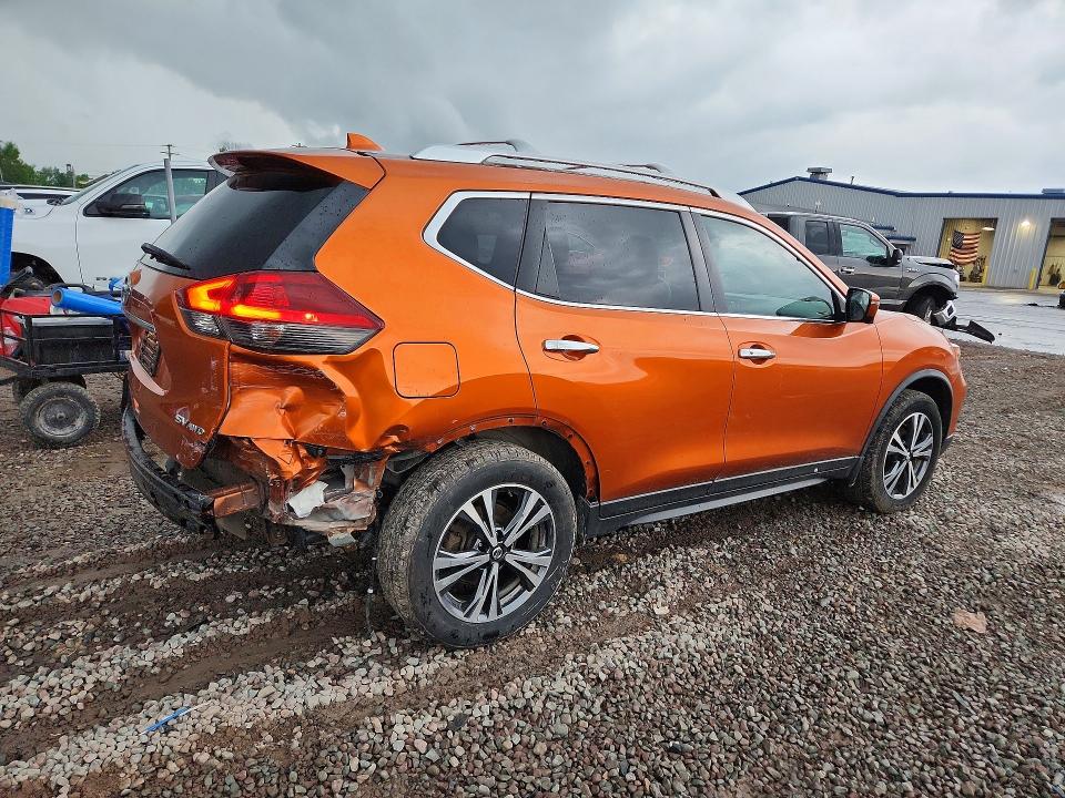 56901666 :رقم المزاد ، JN8AT2MVXLW100836 vin ، 2020 Nissan Rogue مزاد بيع