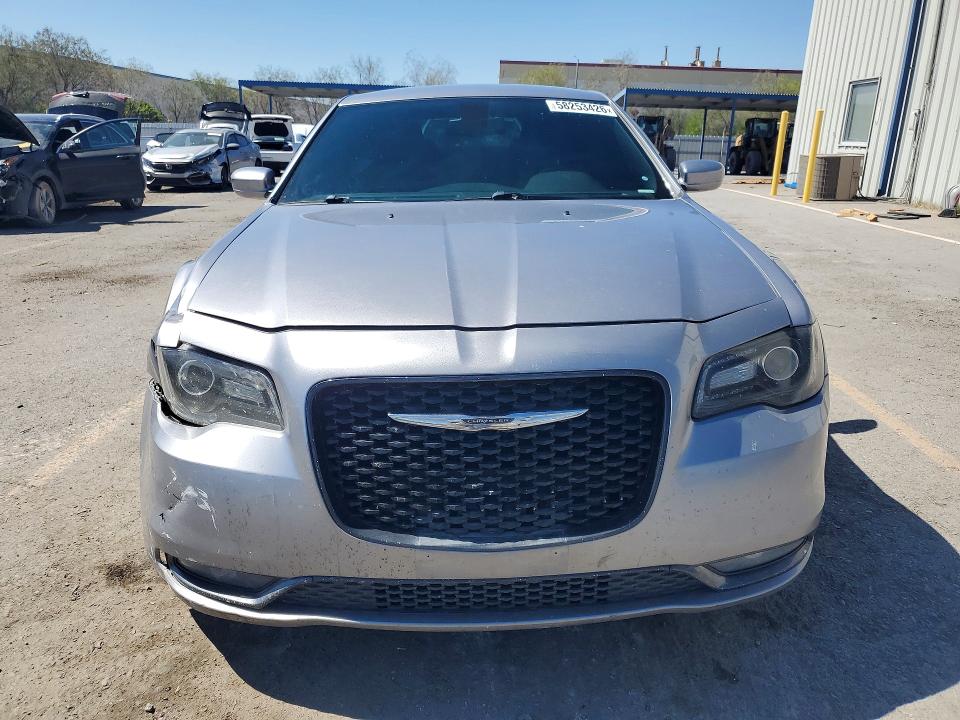 Продаж на аукціоні авто 2015 Chrysler 300, vin: 2C3CCABG4FH797110, номер лоту: 58253426