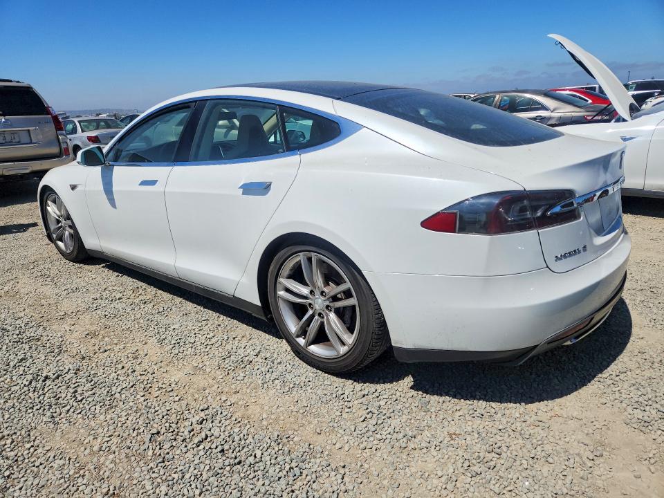 2013 Tesla Model S მანქანა იყიდება აუქციონზე, vin: 5YJSA1CN7DFP04531, აუქციონის ნომერი: 58428436