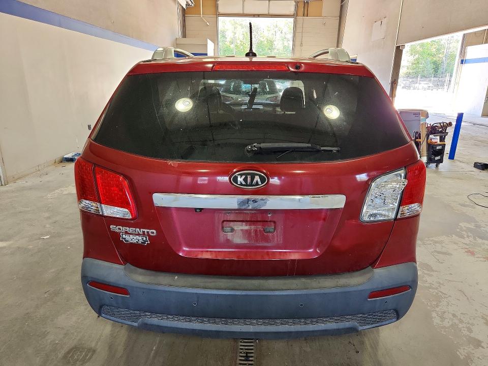 Продажа на аукционе авто 2011 Kia Sorento, vin: 5XYKT3A16BG044008, номер лота: 55857456